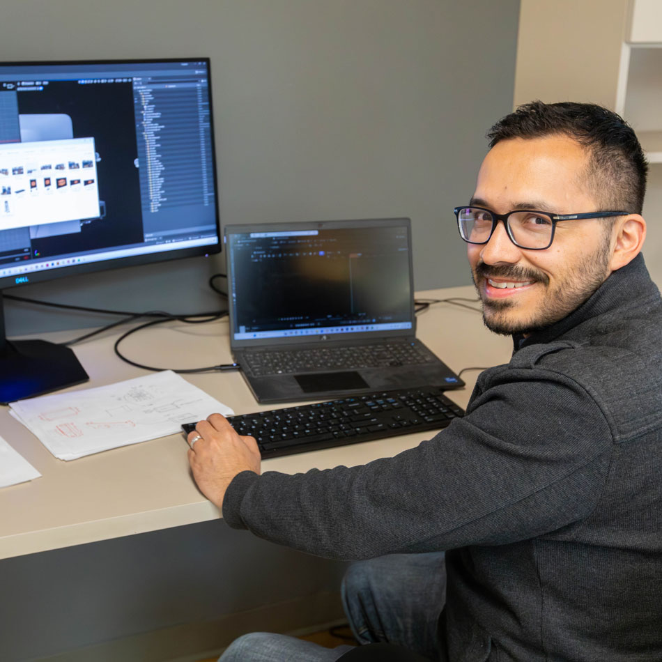 Jorge_Working